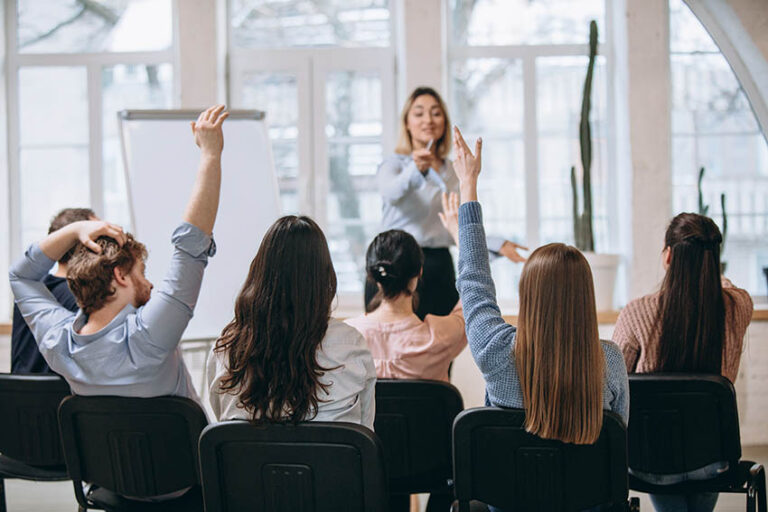Formación reglada vs. formación no reglada